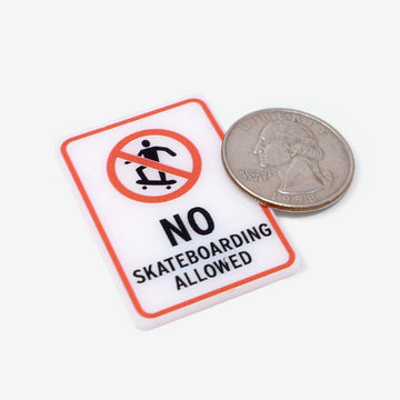 1:12 Scale No Skateboarding Sign - Mini Materials