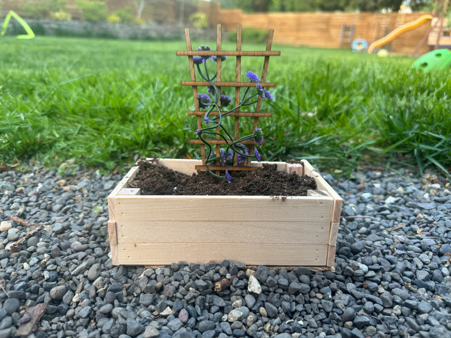 wooden garden fan trellis 1:12 Scale Fan Garden Trellis