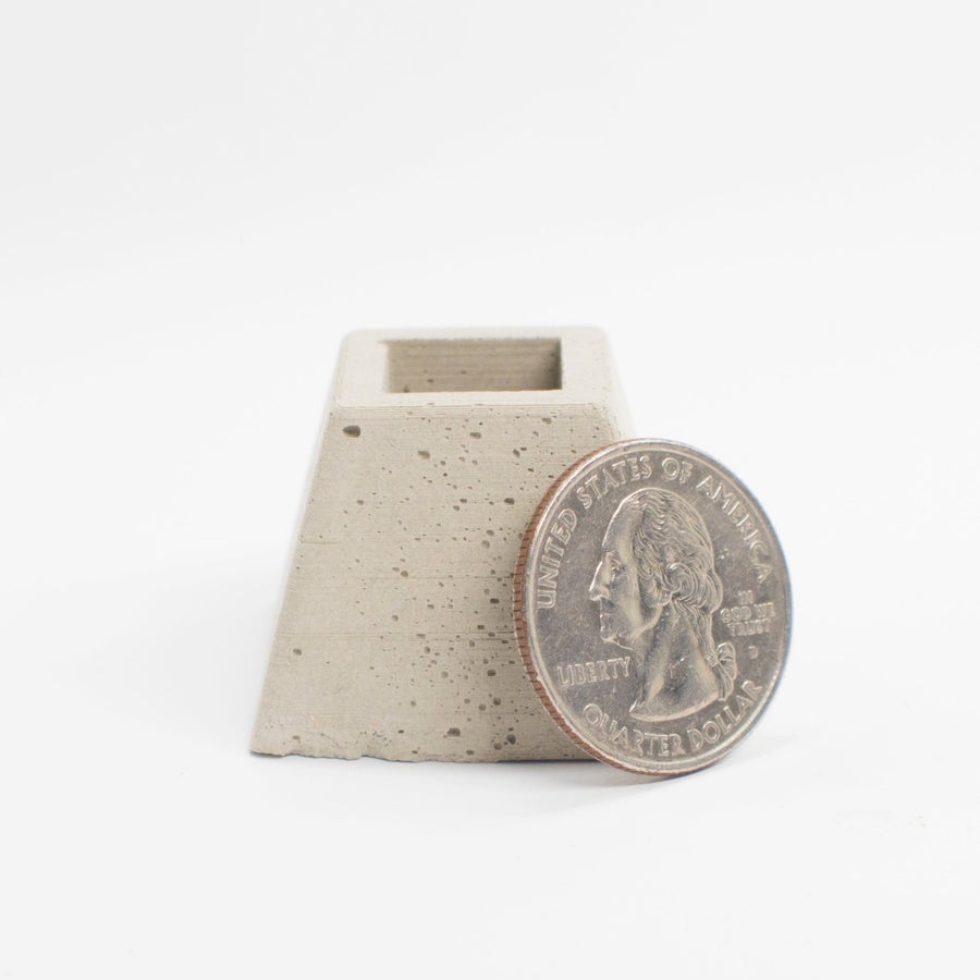1:12 Scale Concrete Deck Block (4 pack) - Mini Materials
