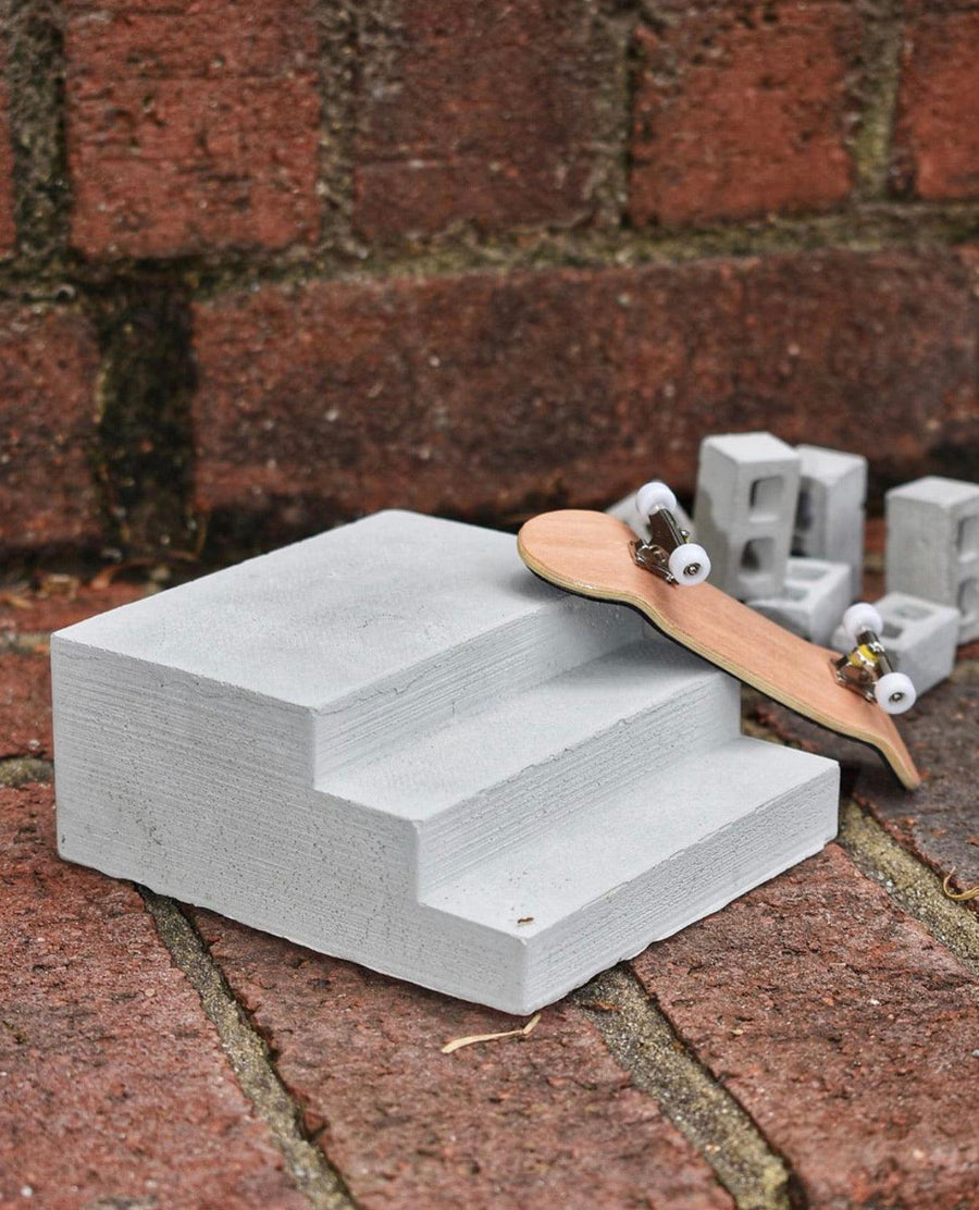 1:12 Scale Mini Concrete Steps - Mini Materials