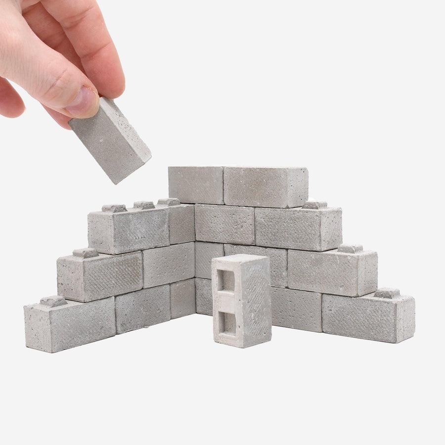 1:12 Scale Mini Construct-A-Block Concrete Blocks on Pallet (24pk) - Mini Materials