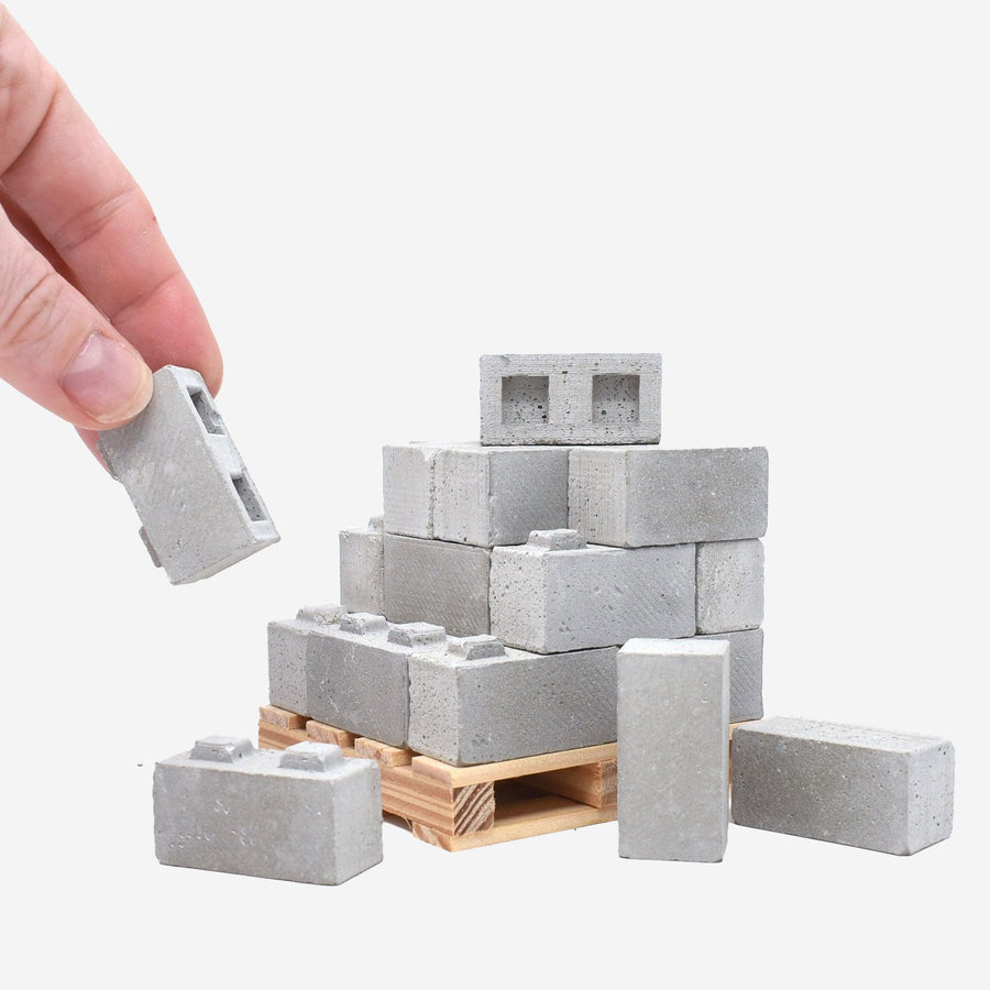 1:12 Scale Mini Construct-A-Block Concrete Blocks on Pallet (24pk) - Mini Materials