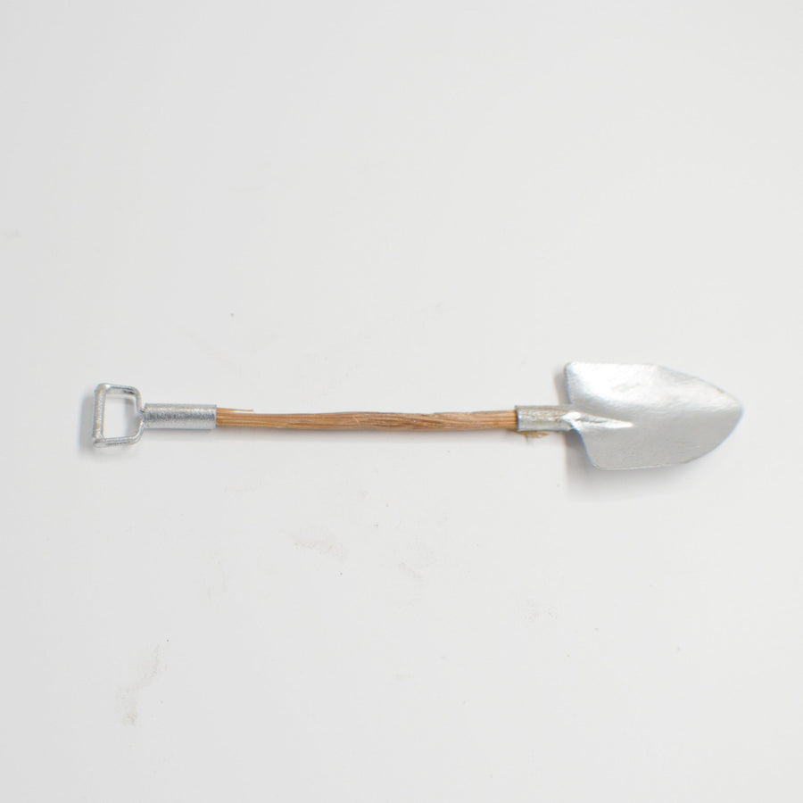 1:12 Scale Shovel - Mini Materials